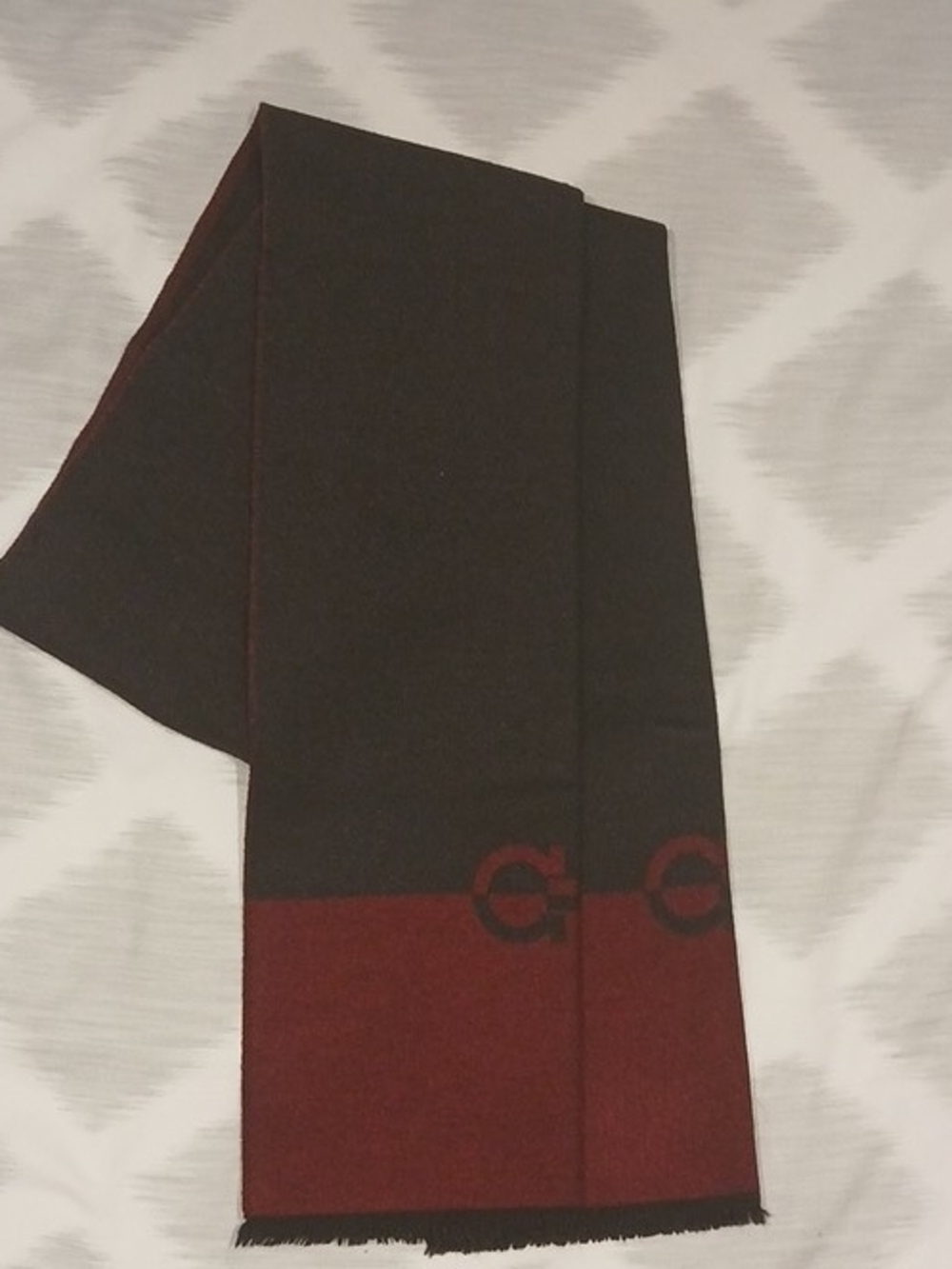 Salvatore Ferragamo Men's Two-Tone Black and Burgundy Scarf